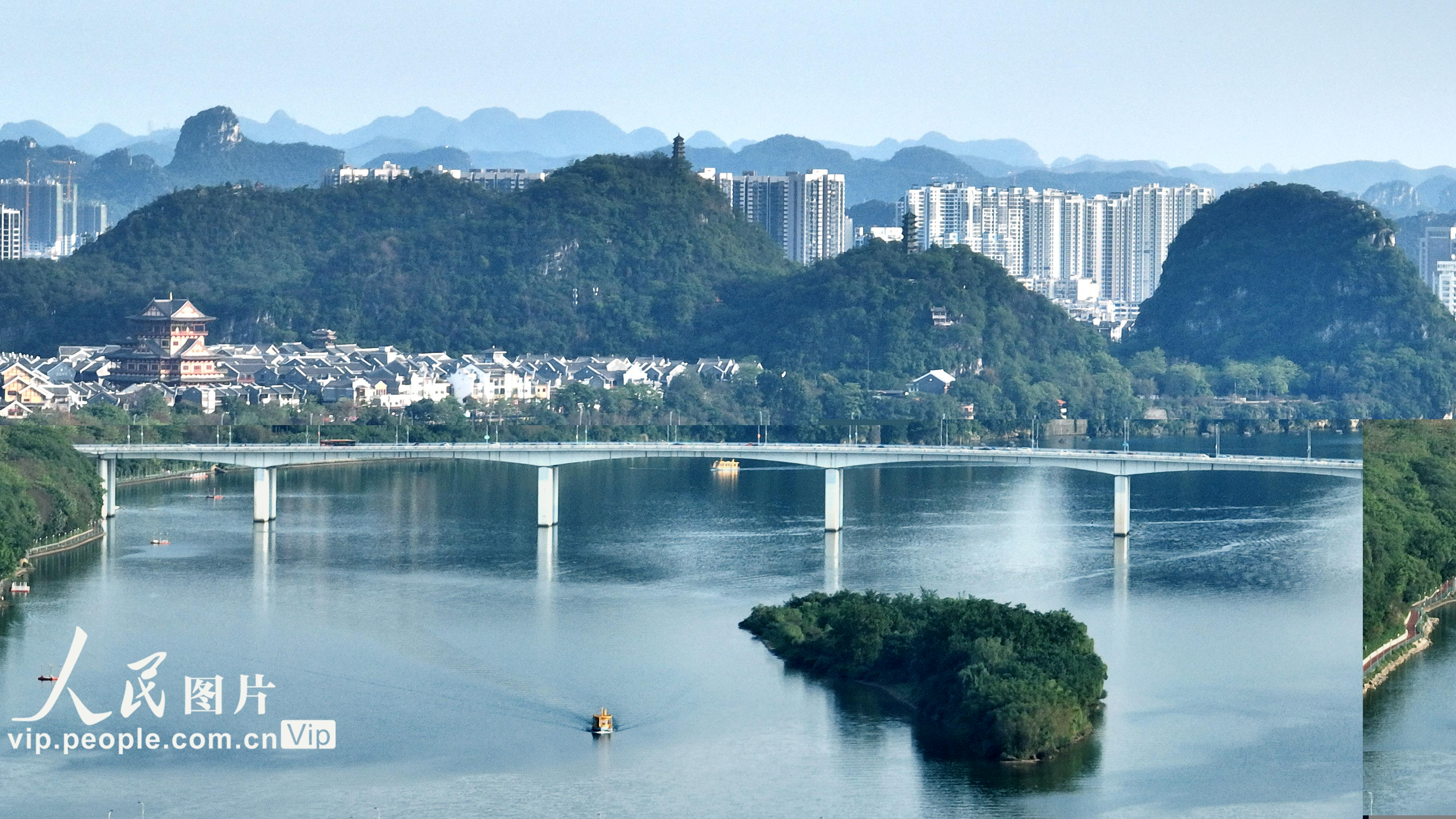 天富登录：广西柳州：水上公交客流增长迅猛